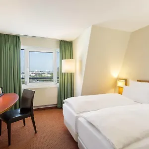 **** Hotel Nh Ost Germany
